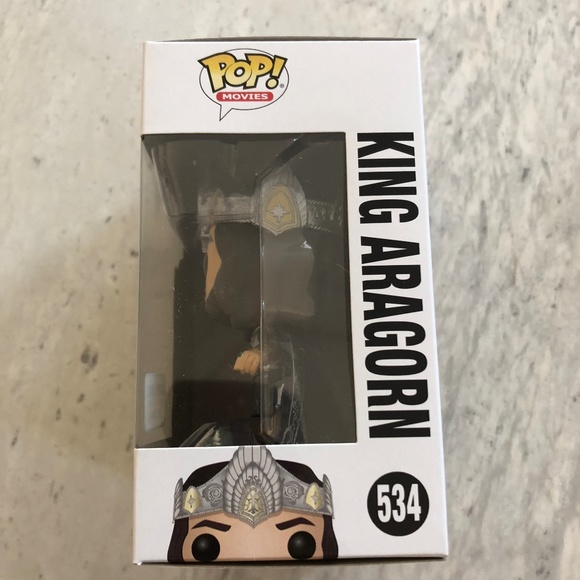FUNKO POP! LORD OF THE RINGS KING ARAGORN B/N Excl - Picture 3 of 7